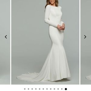 Wedding dress never worn still in bag